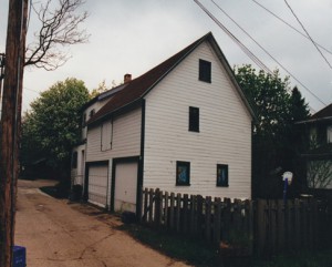 Carriage house in 2009